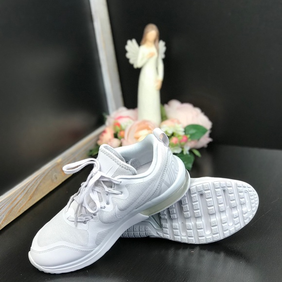 NWT Nike Air Max Fury White/ Pure Platinum WMNS - Picture 5 of 8